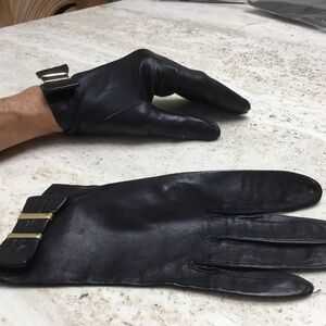 Caresskin by Superb Italian Black Leather Gloves size 7.5 Luxury Leather